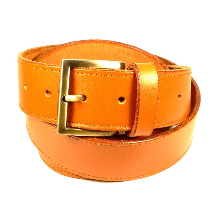 Créations artisanales traditionnelles à la maroquinerie LOU'K'UIR à Talence